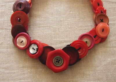 Button Necklace – Red